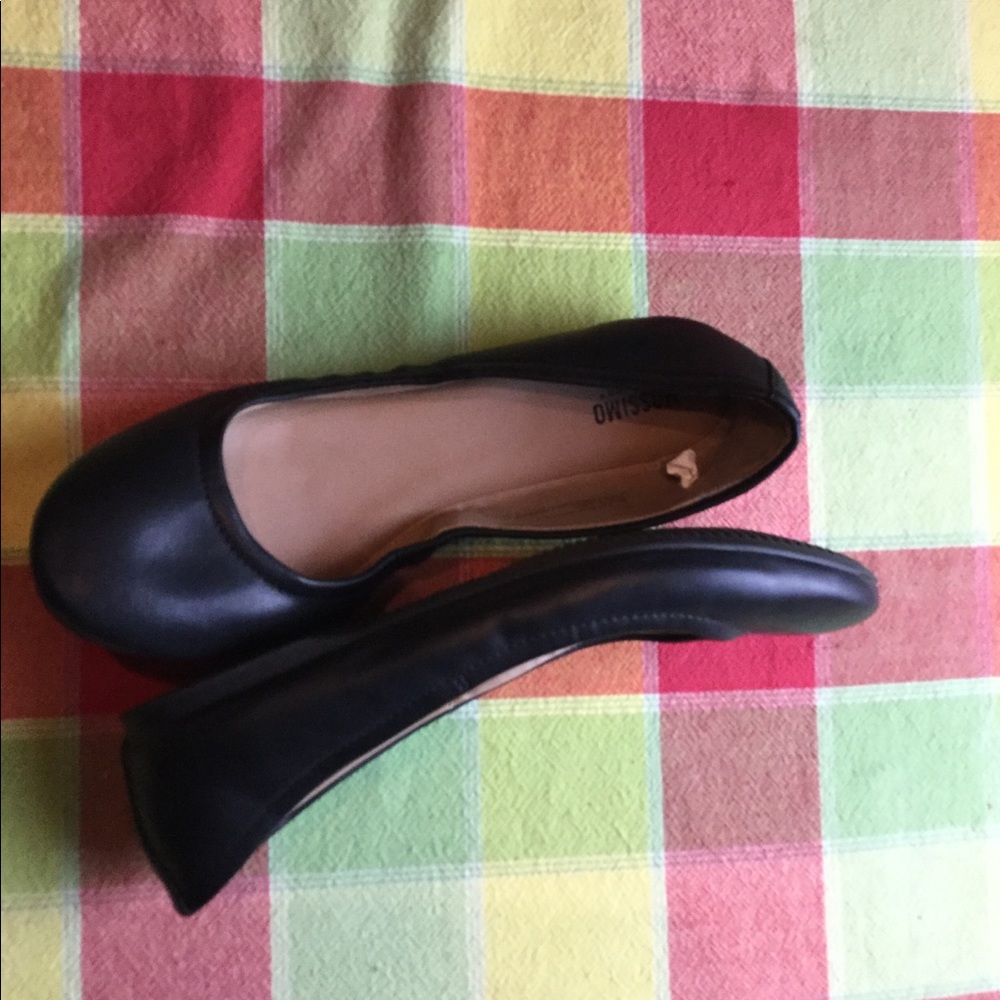 Cute black flats